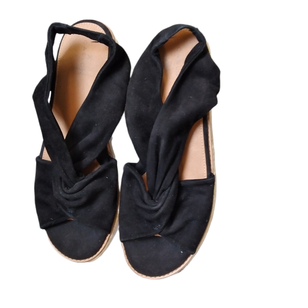 Calson Sandals Size 9.5 NWOT